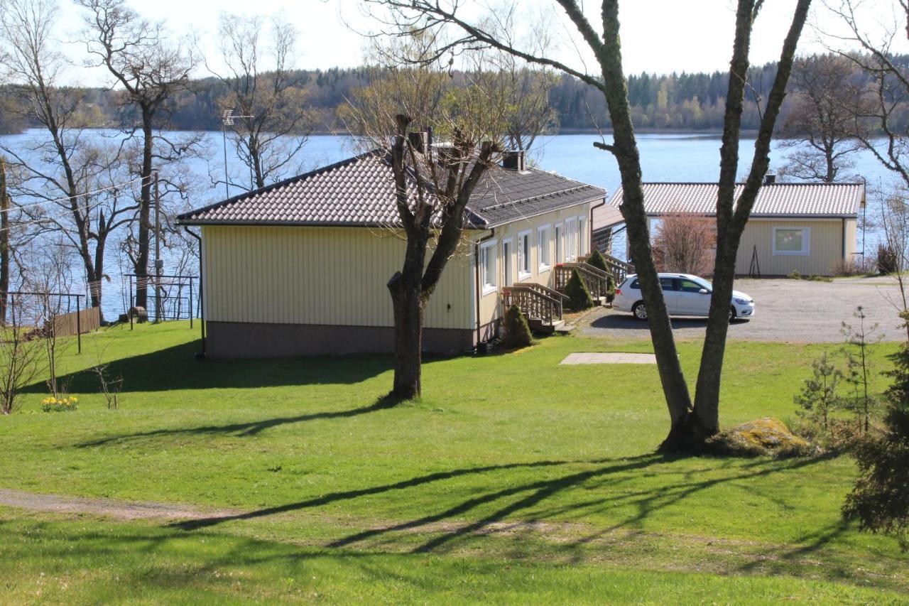 Labbnaes Semesterhem, Radhuset Kimitoön Exterior photo